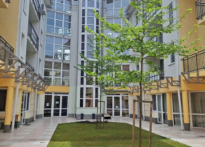 Marianna Wellness - - *