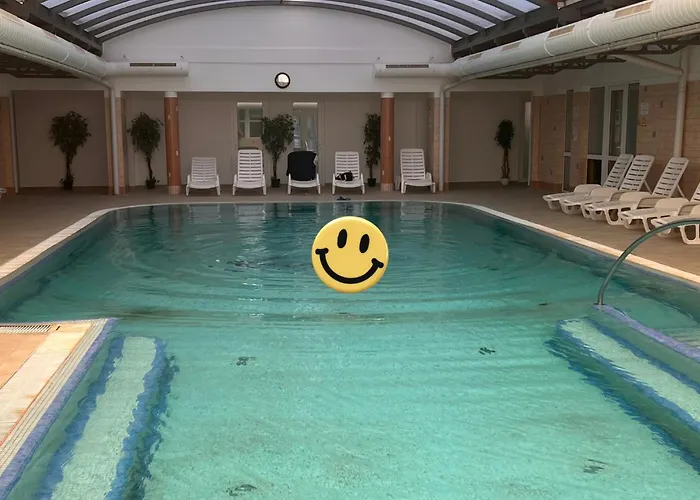 Marianna Wellness - -